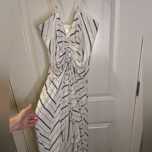 BARDOT Winona Strappy Chevron White and Black Sun Dress size Small - Picture 3 of 6